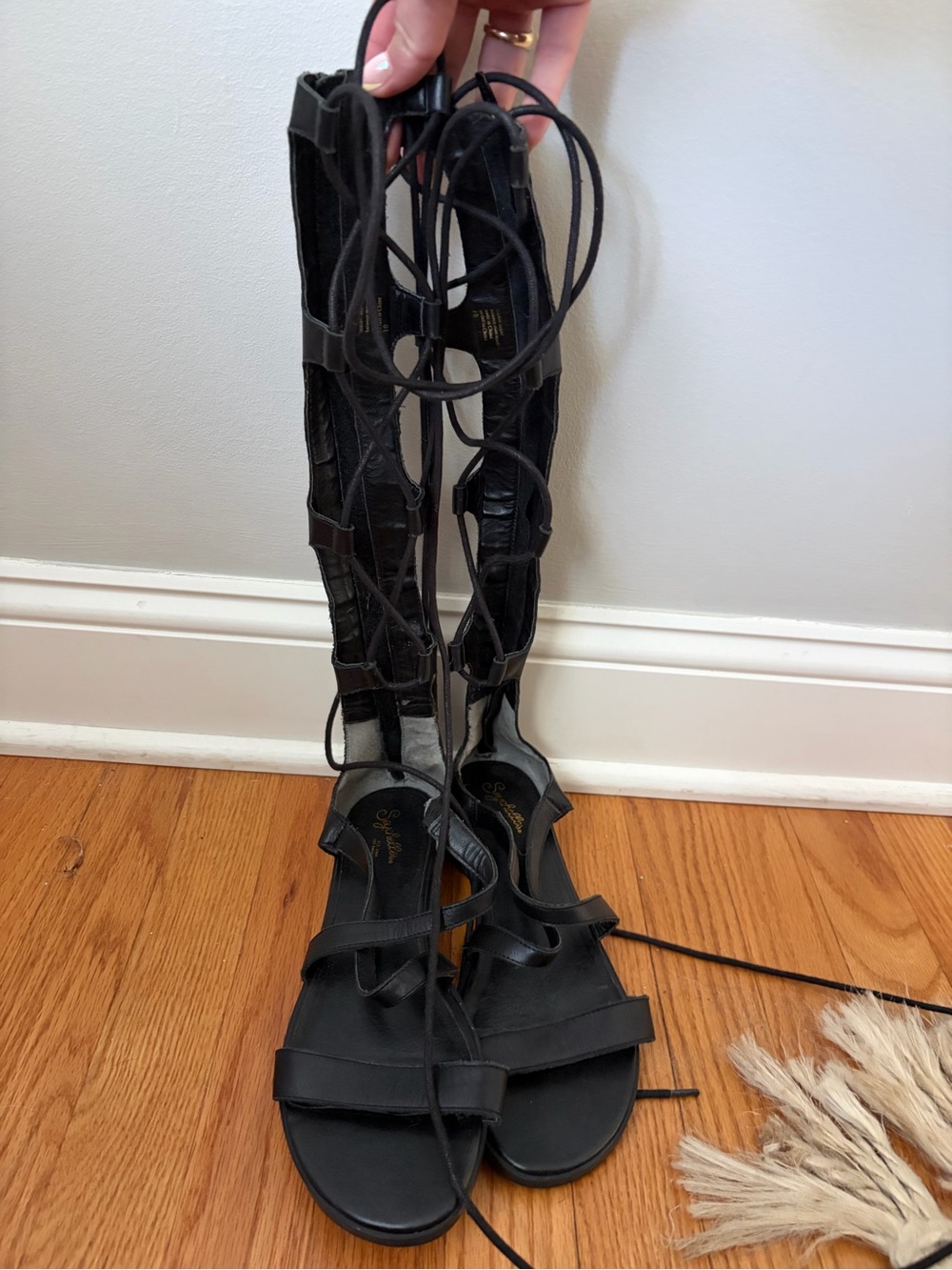 Seychelles Black Lace-Up Knee-High Gladiator Sandals
